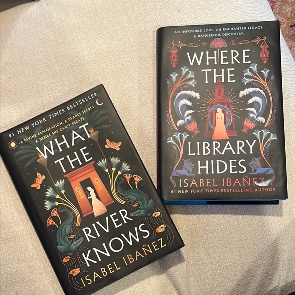 Isabel Ibañez Book Set - Black and Blue Covers